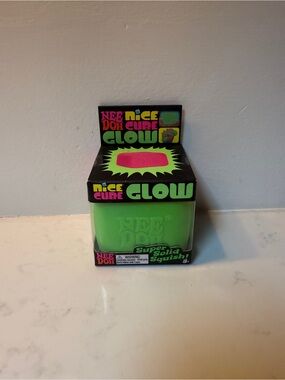 NeeDoh Glow Nice Cube - Neon Green